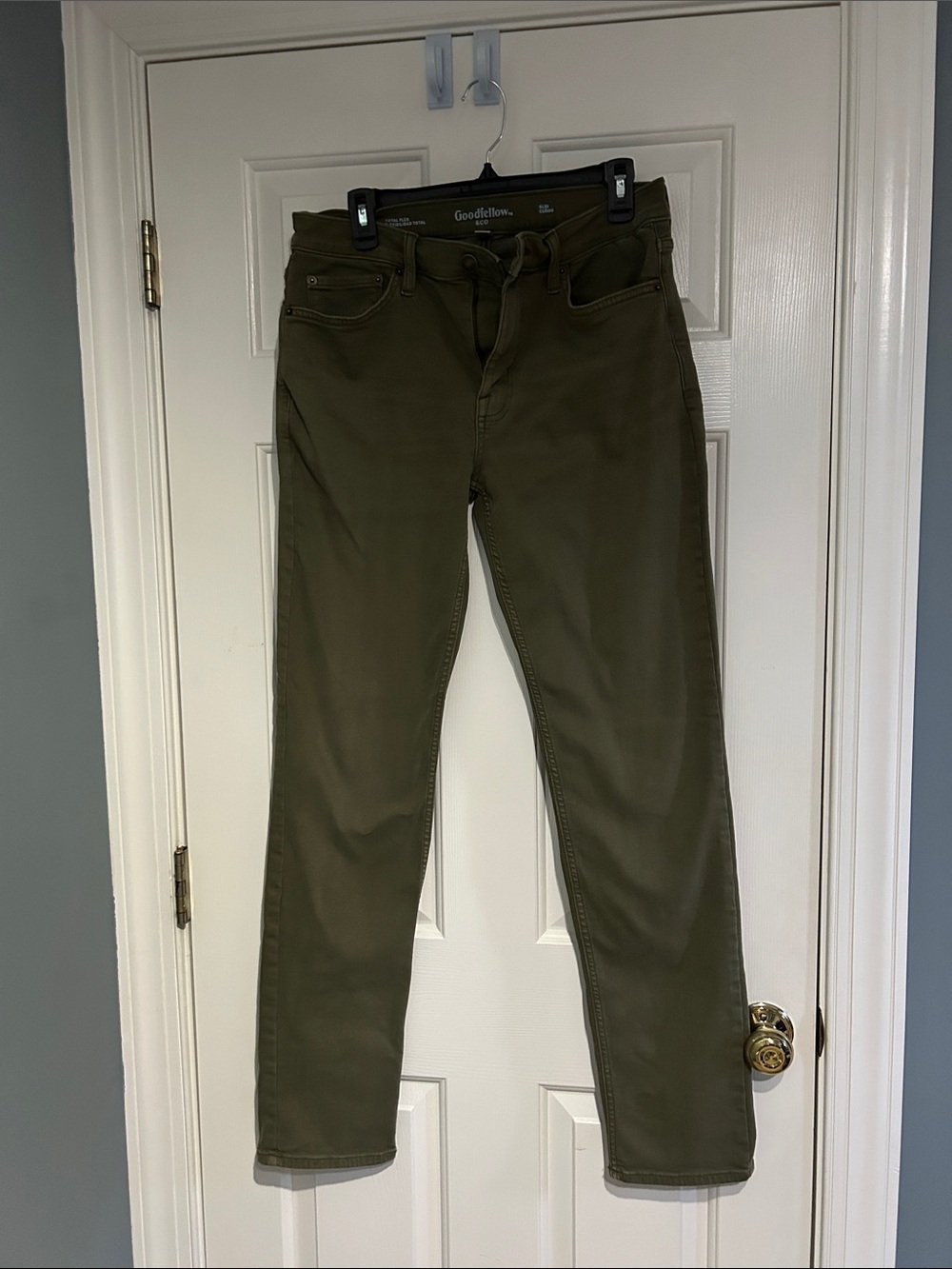 Men’s slim fit jeans